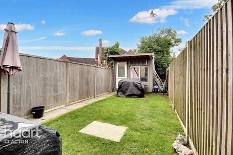 37 Beverley Drive, Kirby Cross, Frinton-on-sea, CO13 0UE