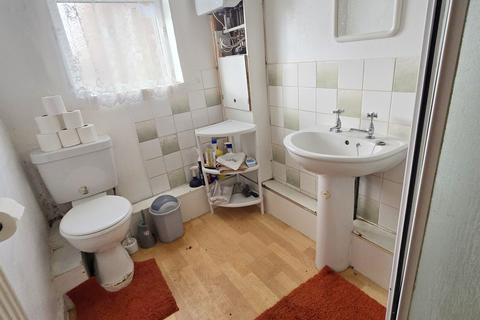 30 Willesden Avenue, Manchester, M13 0ZN