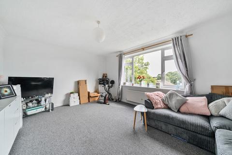 2 bedroom maisonette for sale, Meadway Court, Southwick, Brighton