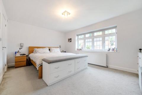 4 bedroom detached house for sale, Woodfield Rise, Bushey, WD23