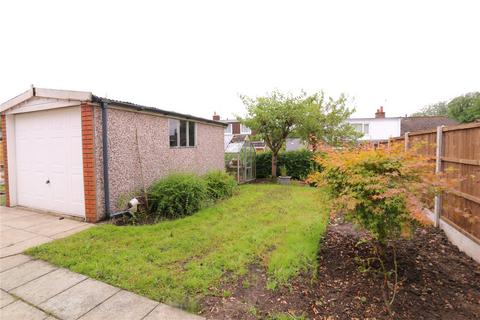 28 Freshwater Drive, Denton, Manchester, M34 7QT