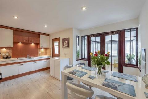 8 Bennochy View, Kirkcaldy, KY2 5JD