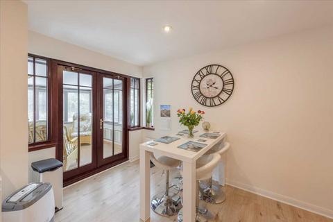 8 Bennochy View, Kirkcaldy, KY2 5JD
