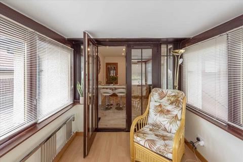 8 Bennochy View, Kirkcaldy, KY2 5JD