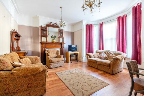 7 bedroom townhouse for sale, London Road South, Lowestoft