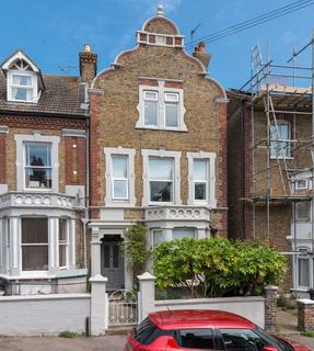 3 bedroom end of terrace house for sale, Crescent Road, Ramsgate, CT11