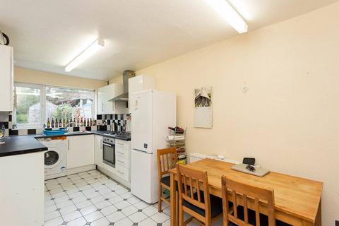 4 bedroom house to rent, Carlwell Street, Tooting, London, SW17