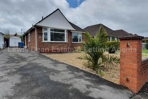 2 bedroom bungalow to rent, Waterloo, Poole, Dorset