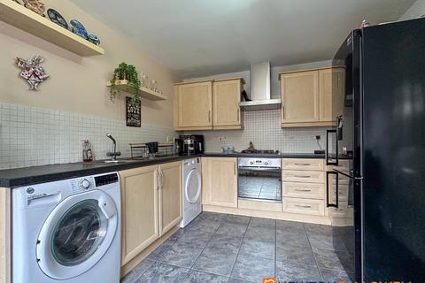 3 bedroom semi-detached house for sale, Swinderby Close, Newark NG24