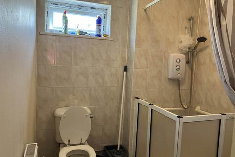 3 bedroom terraced house to rent, Burford, Telford TF3