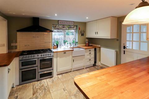 4 bedroom detached house for sale, Gallows Hill, Hadleigh, IP7