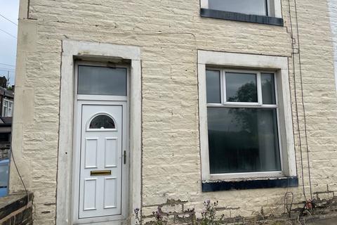 3 bedroom end of terrace house to rent, New Street, Nelson BB9