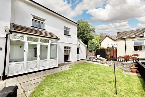 4 bedroom detached house for sale, Edwards Row, Deri, CF81