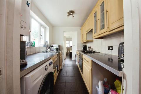 69 Mandeville Road, Enfield, EN3 6SL
