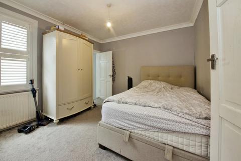 69 Mandeville Road, Enfield, EN3 6SL