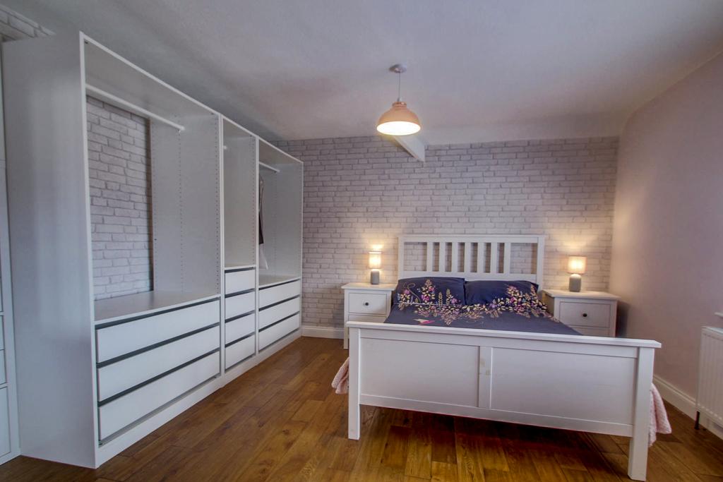 Main bedroom