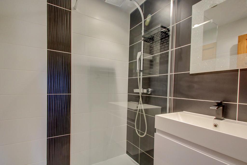 Walk-in shower