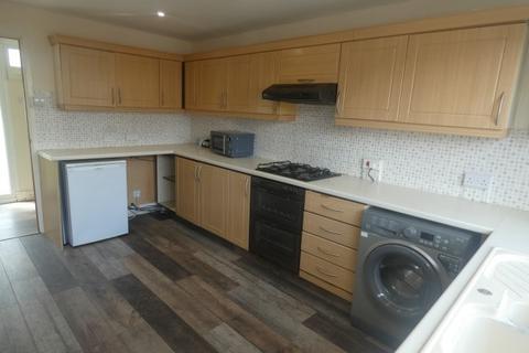 3 bedroom end of terrace house to rent, Westbrook, Wellingborough, NN8