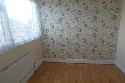 3 bedroom end of terrace house to rent, Westbrook, Wellingborough, NN8