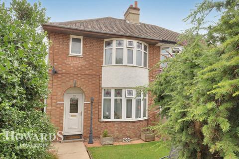 3 bedroom semi-detached house for sale, The Avenue, Pakefield