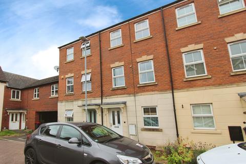 3 bedroom townhouse to rent, Wilkinson Close, Chilwell, NG9