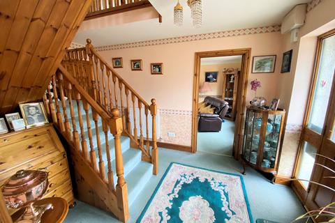 4 bedroom link detached house for sale, Bryncrug LL36