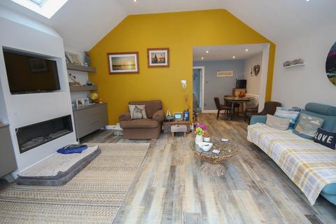 2 bedroom detached bungalow for sale, Nourse Drive, Heacham, PE31