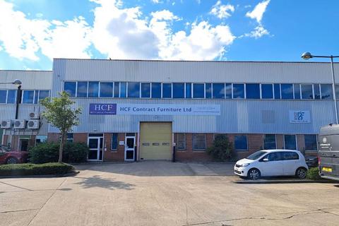 Industrial unit to rent, Harold Hill, Romford RM3