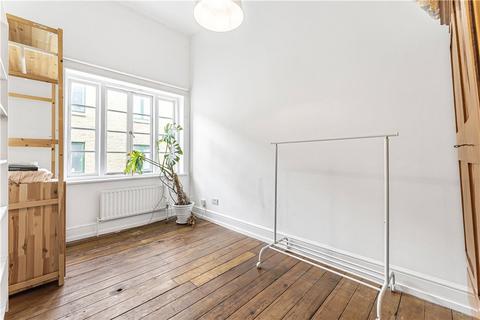48 Lion Mills, London, E2 7ST