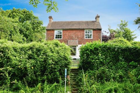 3 bedroom detached house for sale, Ruckinge Road, Ashford TN26