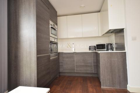 2 bedroom flat to rent, Whiting Way, London, Greater London. SE16