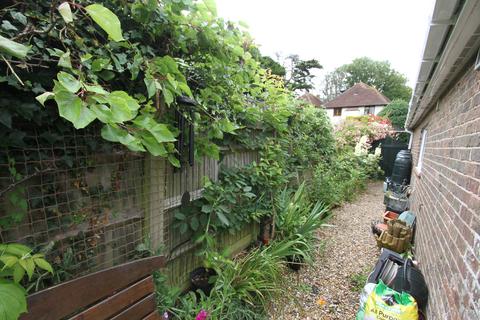 1 bedroom detached bungalow for sale, Eastbourne Road, East Dean BN20