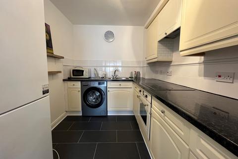 1 bedroom flat to rent, Dunlop Close Dartford DA1