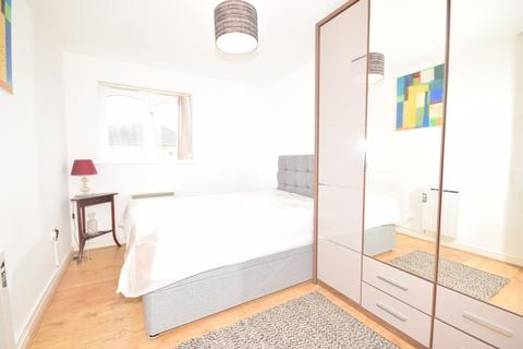 1 bedroom flat to rent, Dunlop Close Dartford DA1