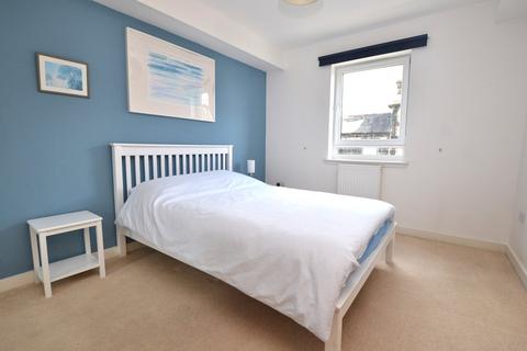 2 bedroom flat to rent, Broughton Road, Bonnington, Edinburgh, EH7