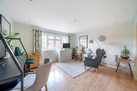 1 bedroom apartment for sale, Wootton Grange, Langley Walk, Woking