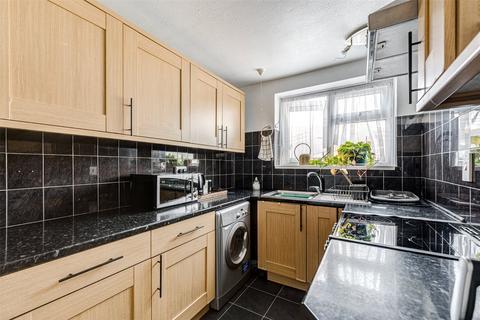 1 bedroom flat for sale, Sylvan Road, Sompting, Lancing, West Sussex, BN15