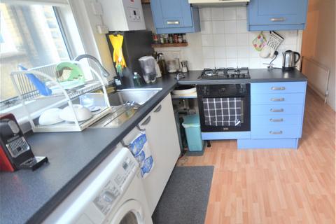 1 bedroom flat for sale, Greenwich Court, Cavell Street, E1 2BS