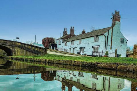 4 bedroom detached house for sale, Brook House, The Wharf, Preston Brook, Cheshire