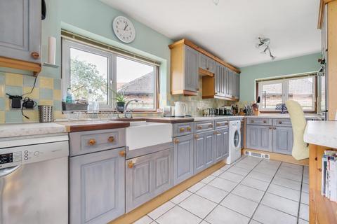 3 bedroom semi-detached house for sale, Shabbington,  Buckinghamshire,  HP18