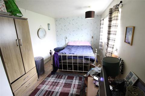 2 bedroom end of terrace house for sale, Stapleford Way, Swindon SN2