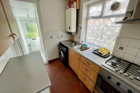 3 bedroom semi-detached house for sale, Dunstable Road, Luton, Bedfordshire, LU4 0HW