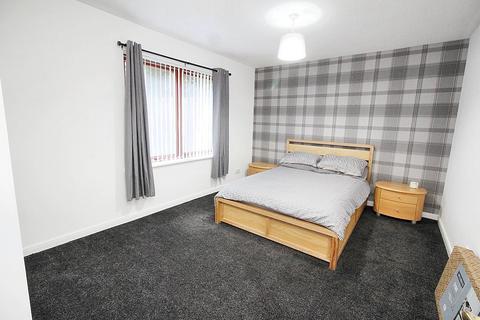 Flat 2, 4 Achray Avenue, Alexandria, G83 0QB