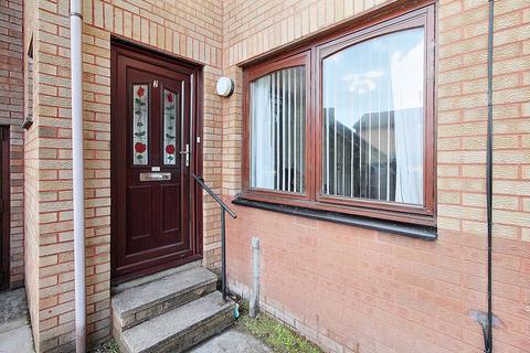 Flat 2, 4 Achray Avenue, Alexandria, G83 0QB