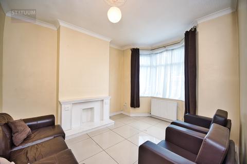 3 bedroom terraced house to rent, Alexandra Road, Leyton, Stratford Olympic, London, E10