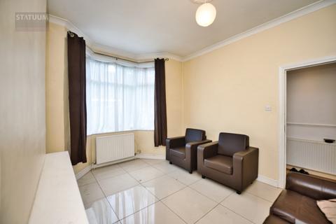 3 bedroom terraced house to rent, Alexandra Road, Leyton, Stratford Olympic, London, E10