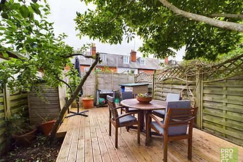 4 bedroom end of terrace house for sale, Pell Street, Reading, Berkshire, RG1