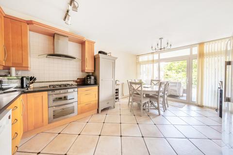 2 bedroom maisonette for sale, Frith Hill Road, Godalming, Surrey, GU7