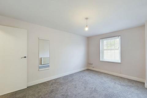 2 bedroom ground floor flat for sale, Bridgend, Wadebridge, PL27