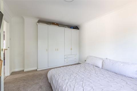 76 Bridge Road, Chertsey, KT16 8LA